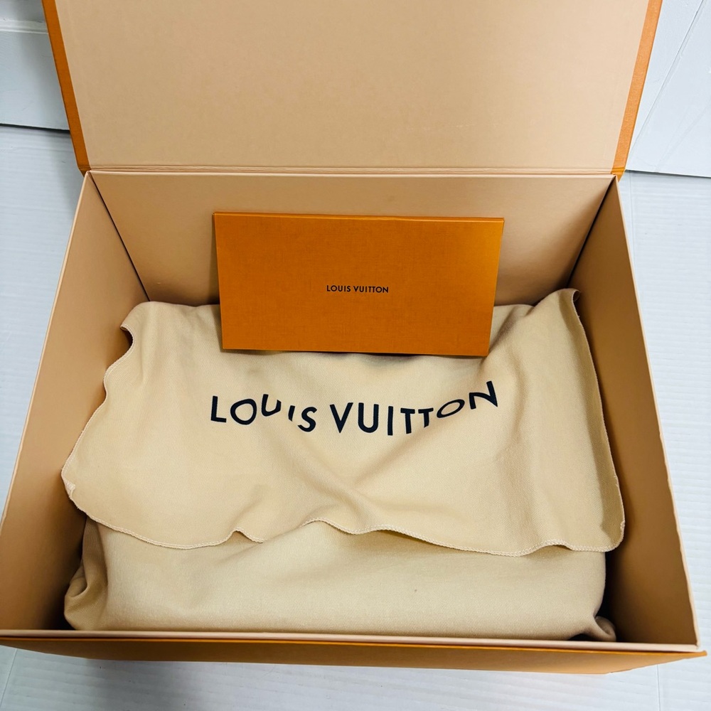 ⛔️SOLD⛔️LOUIS VUITTON Monogram Graceful PM Shoulder Bag - Picture 10 of 10
